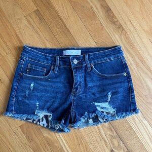 Women’s Kancan stretch distressed shorts